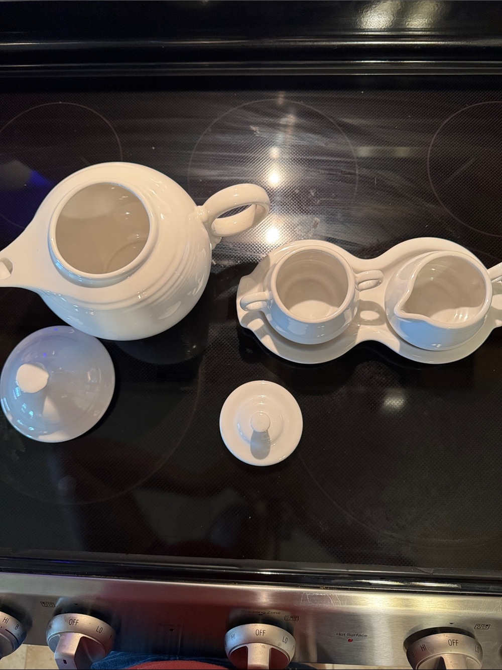 Fiestaware White Teapot with Sugar and Creamer plus Tray - Picture 5 of 10